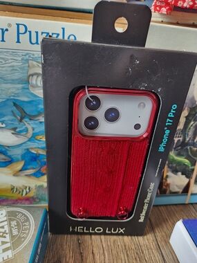 Red Knit Case for iPhone 17 Pro